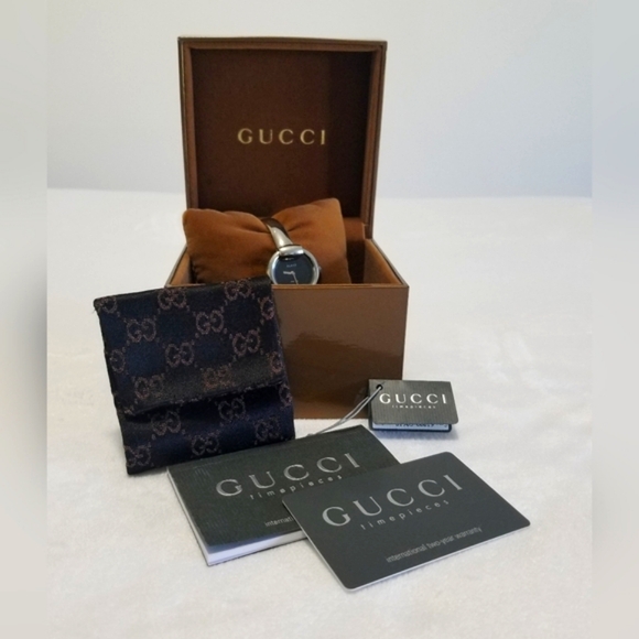 Authentic Vintage GUCCI Ladirs Wrist Watch 1400L - Picture 1 of 12